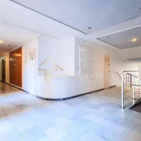 2 Bedroom Beautiful 300m From With Pool! Lejlighed