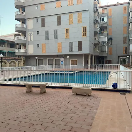 Lejlighed 2 Bedroom Beautiful 300m From With Pool! Torrevieja